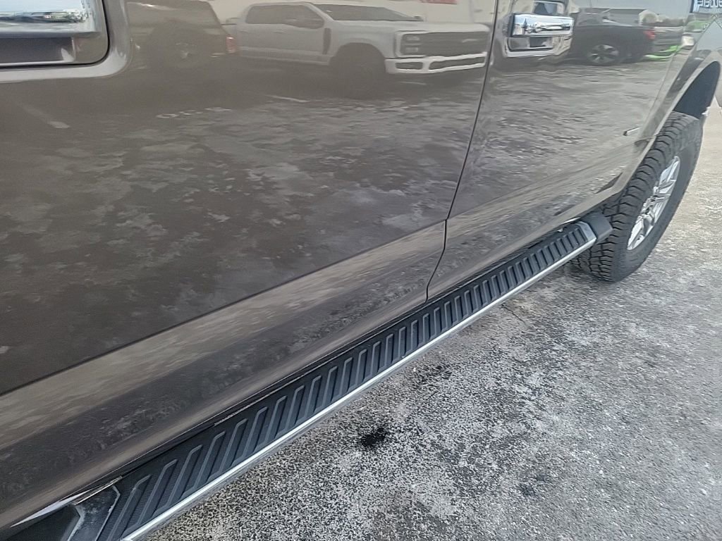 Used 2017 Ford F150 XLT w/ Equipment Group 302A Luxury image 11