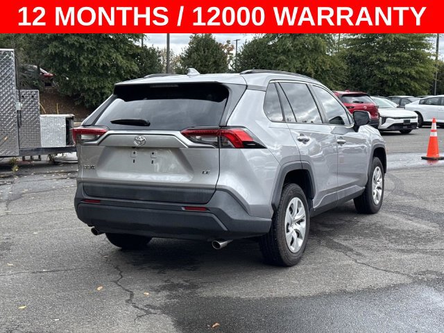 Used 2019 Toyota RAV4 LE FWD image 2