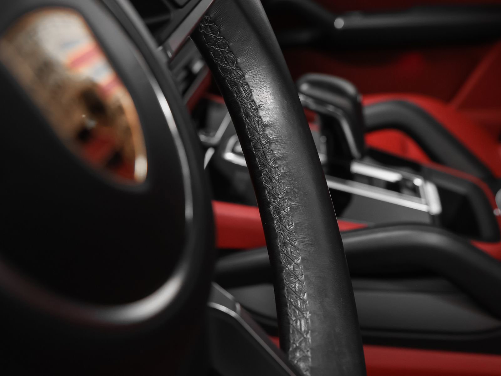 Used 2023 Porsche Cayenne S Platinum image 33