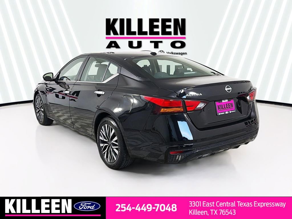Used 2024 Nissan Altima 2.5 SV image 6