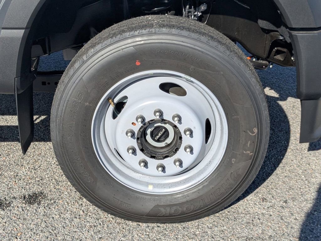 New 2025 Ford F600 4x4 Regular Cab Super Duty w/ XL Chrome Package image 11