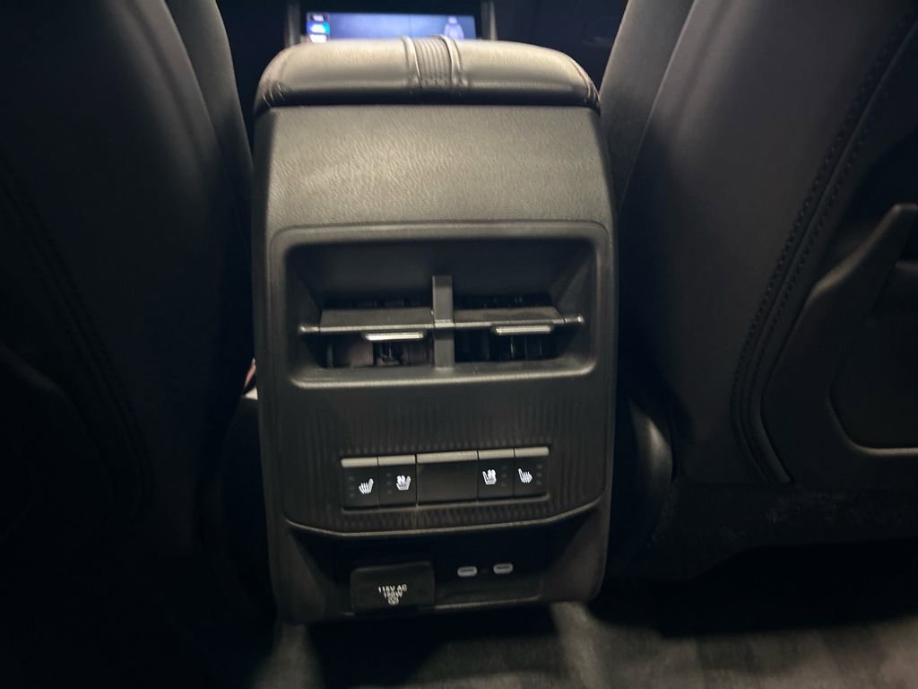 Used 2024 Jeep Wagoneer Launch Edition image 31