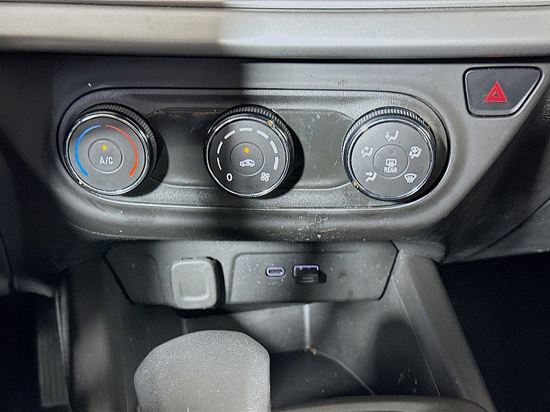 Used 2024 Chevrolet Trax LS FWD image 16