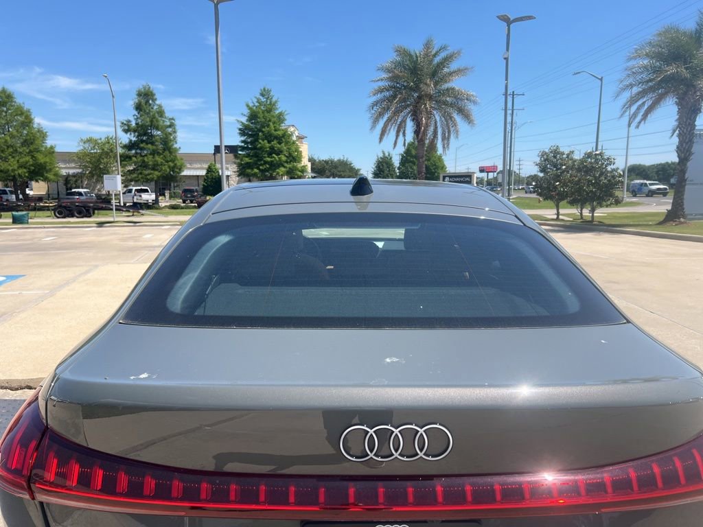 Used 2025 Audi A5 2.0T Premium w/ Convenience Package AWD/4WD image 4