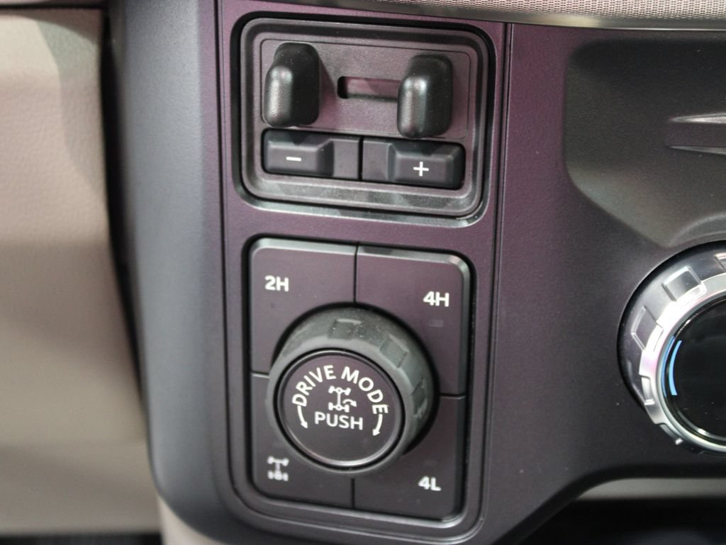 Used 2026 Ford F350 Platinum w/ Platinum Plus Package AWD/4WD image 82