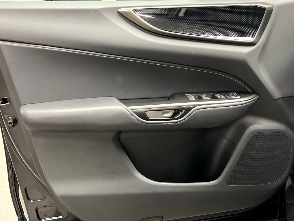 New 2026 Lexus NX 350 AWD image 37