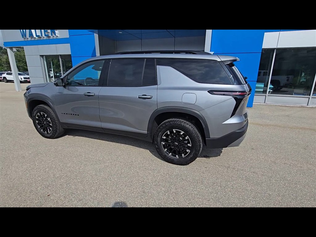 Used 2025 Chevrolet Traverse Z71 AWD/4WD image 6
