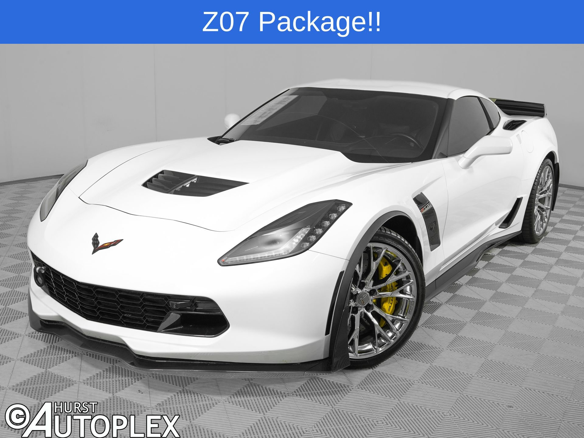 Used 2018 Chevrolet Corvette Z06 RWD image 1