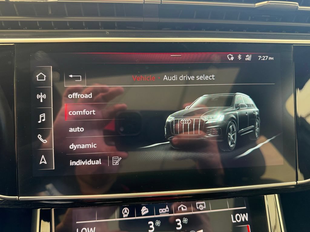 Used 2020 Audi Q7 2.0T Premium Plus w/ Premium Plus Package AWD/4WD image 49