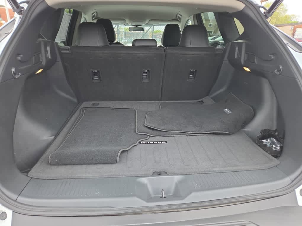 Used 2025 Nissan Murano SV AWD/4WD image 10