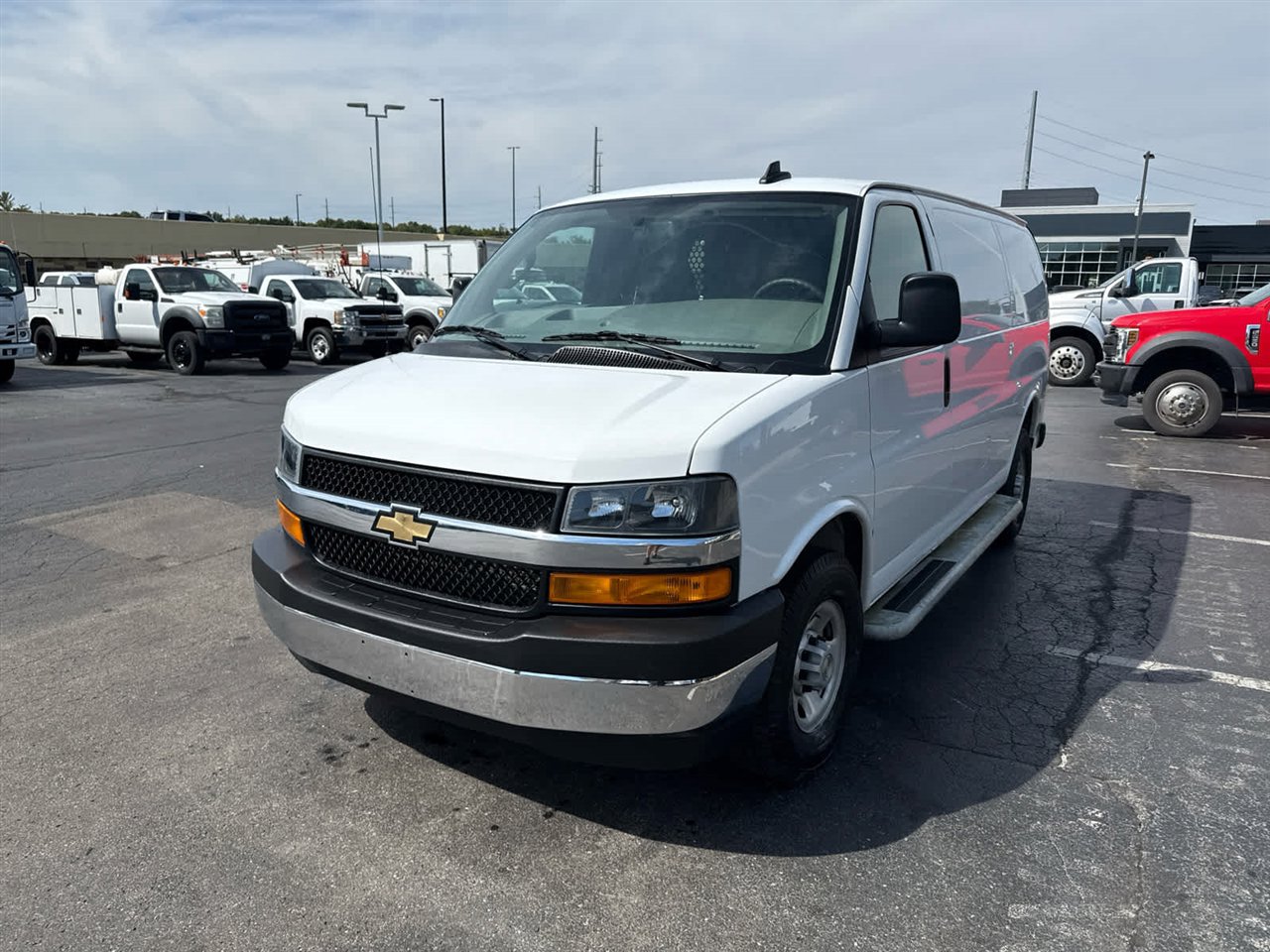 Used 2024 Chevrolet Express 2500 w/ Driver Convenience Package image 4