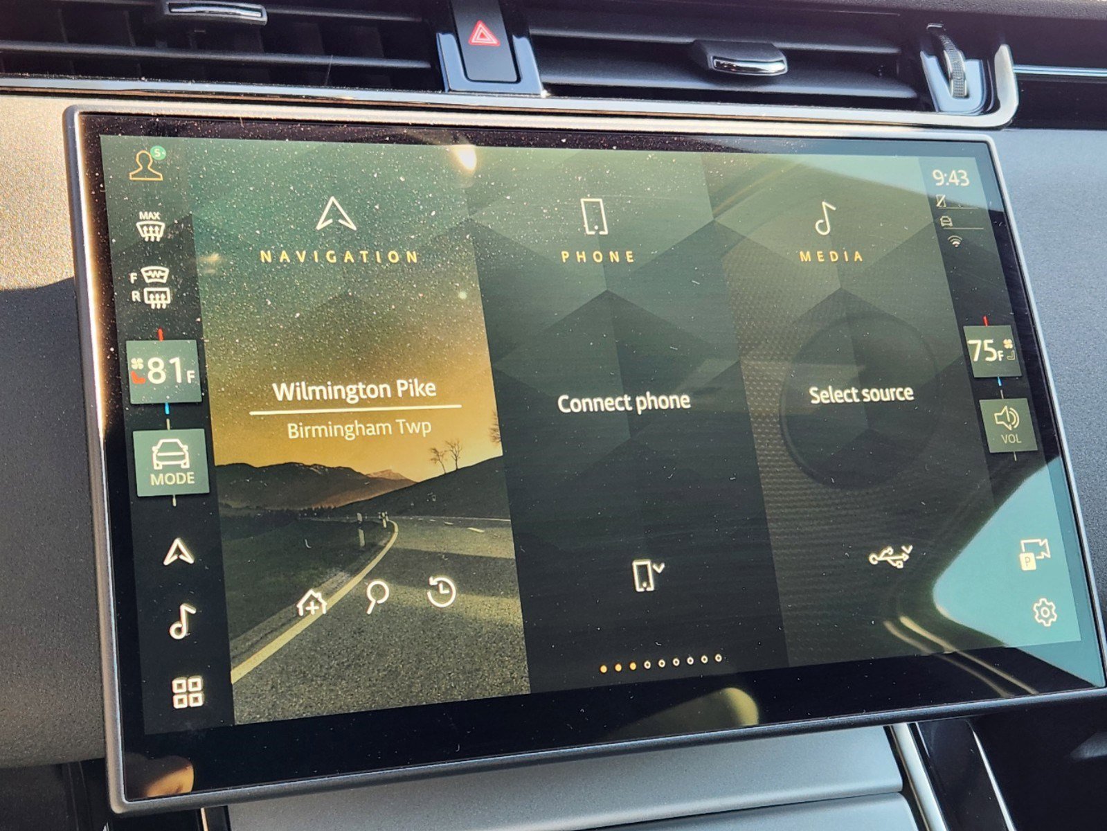 Certified 2024 Land Rover Range Rover Evoque S AWD/4WD image 20