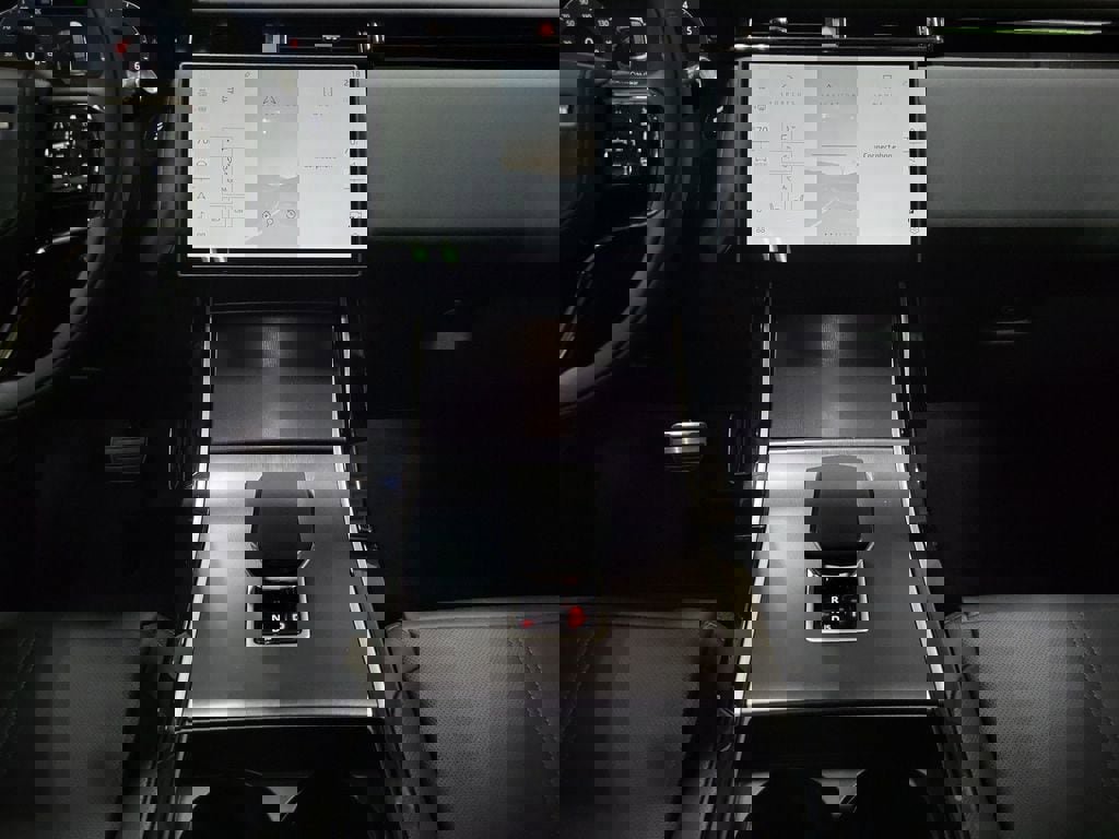 New 2026 Land Rover Range Rover Velar Dynamic SE image 26