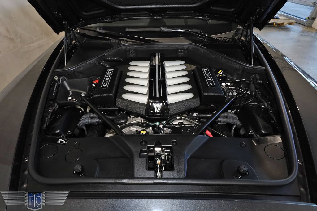 Used 2019 Rolls-Royce Wraith RWD image 34
