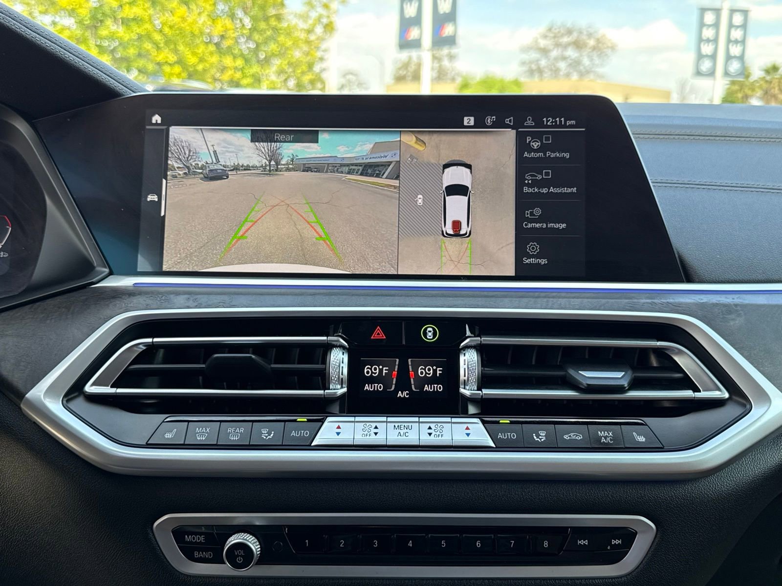 Used 2023 BMW X5 xDrive40i w/ M Sport Package image 31