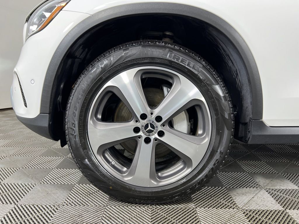 Used 2022 Mercedes-Benz GLC 300 4MATIC image 23