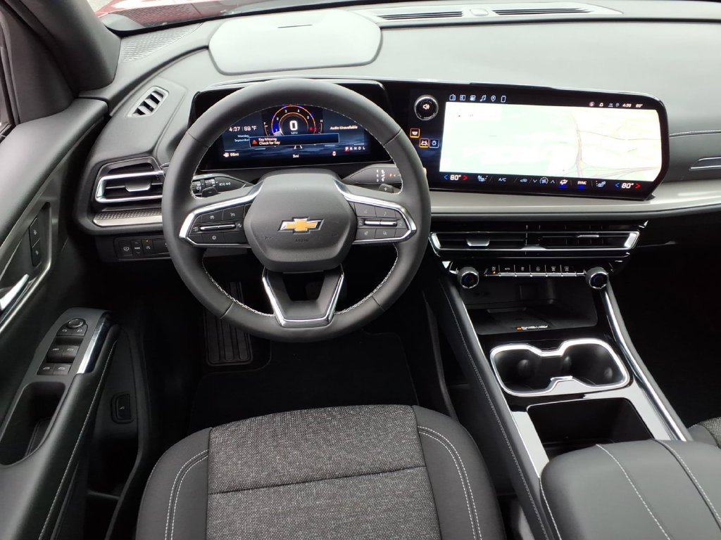 New 2027 Chevrolet Traverse LT FWD image 22