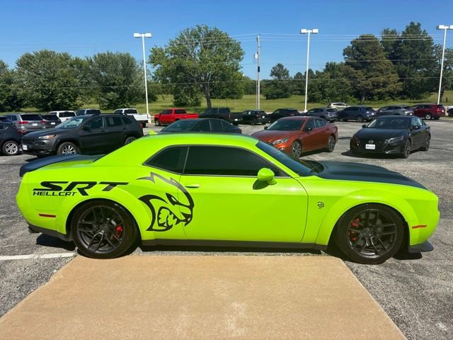 Used 2019 Dodge Challenger SRT Hellcat RWD image 5