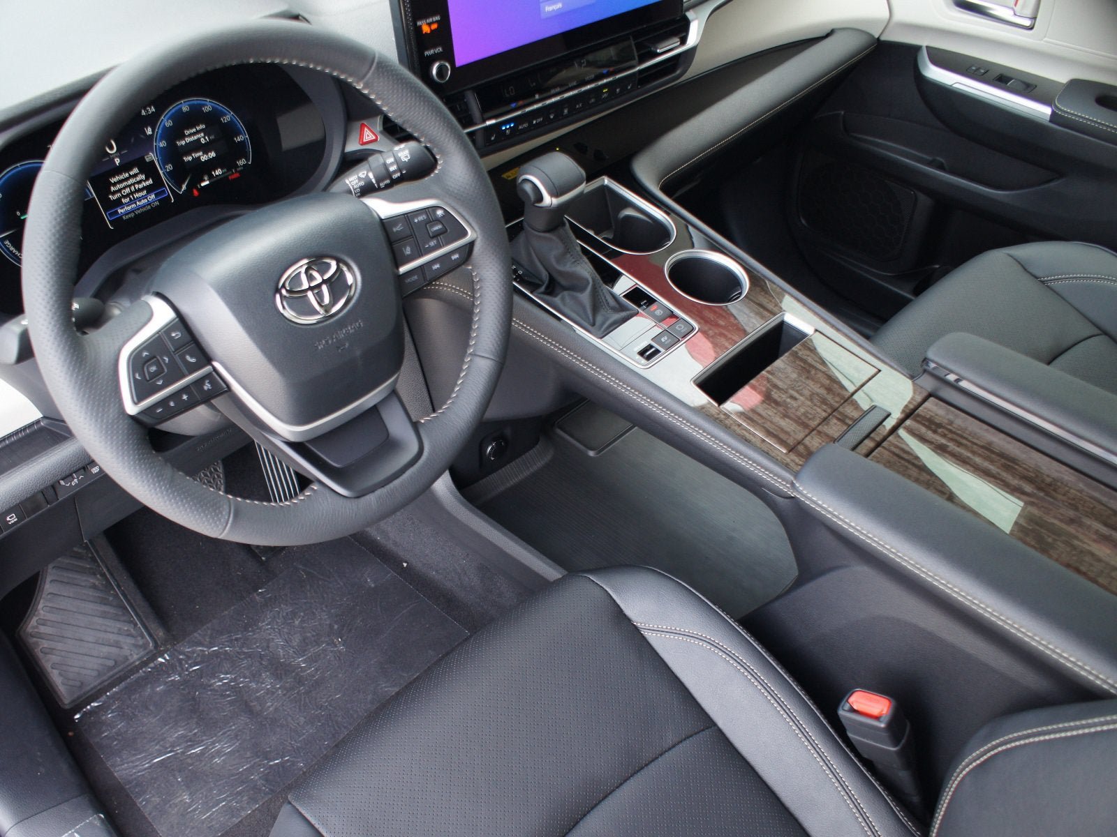 New 2026 Toyota Sienna Platinum AWD/4WD image 15