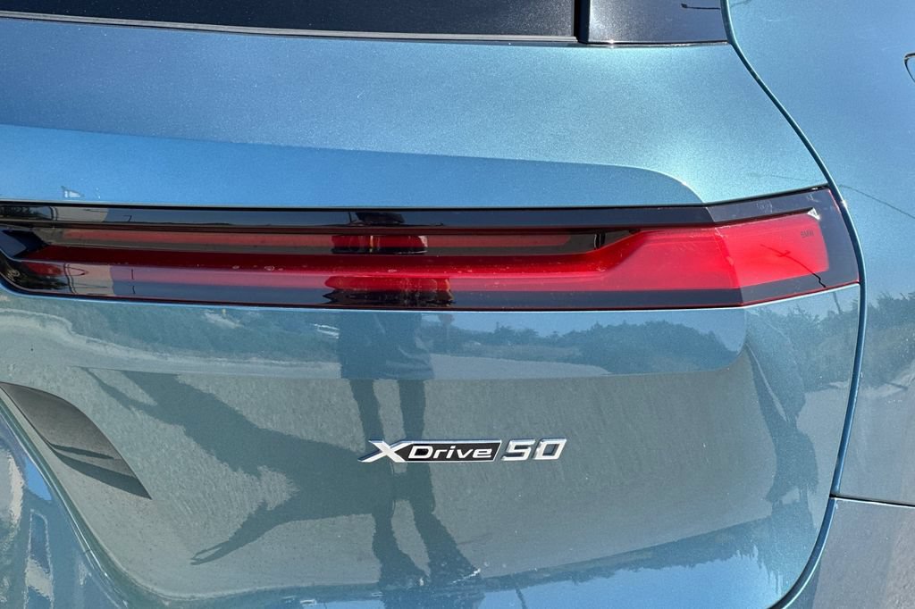 Used 2023 BMW iX xDrive50 w/ Premium Package AWD/4WD image 34