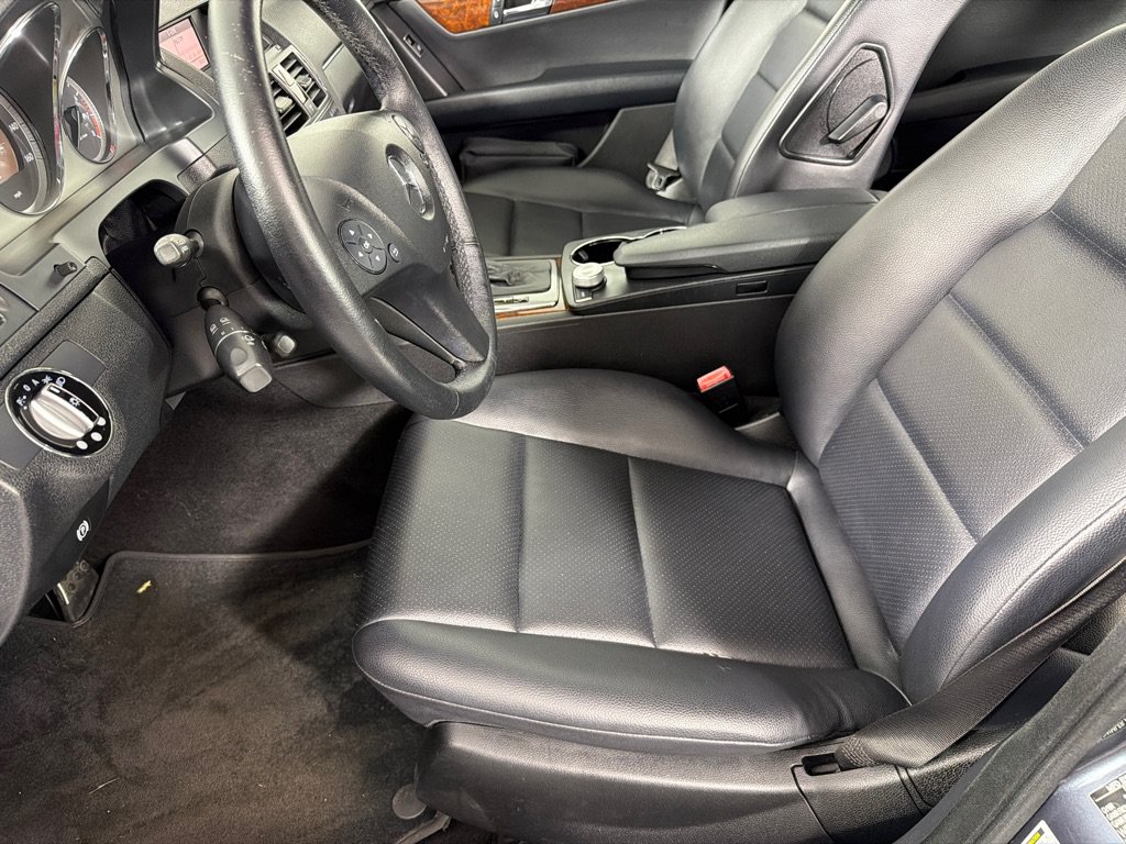 Used 2009 Mercedes-Benz C 300 4MATIC Sedan image 12