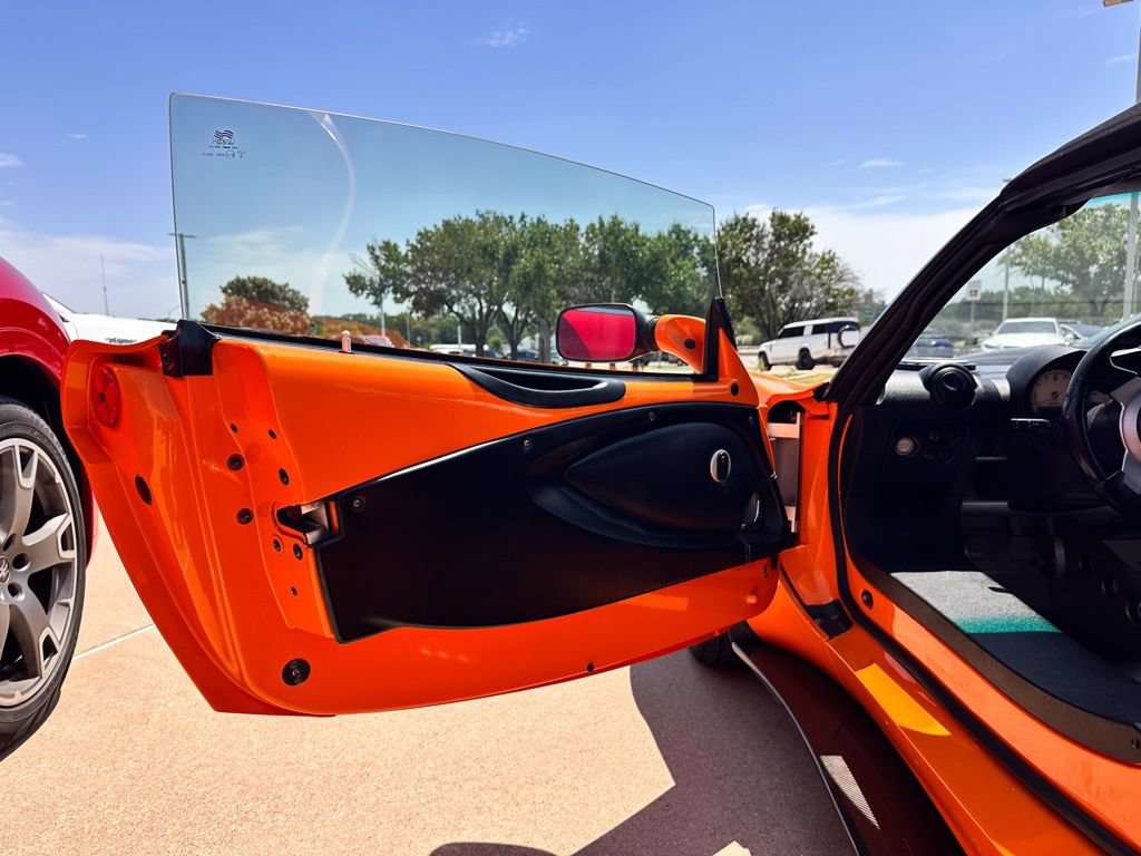 Used 2005 Lotus Elise RWD image 13