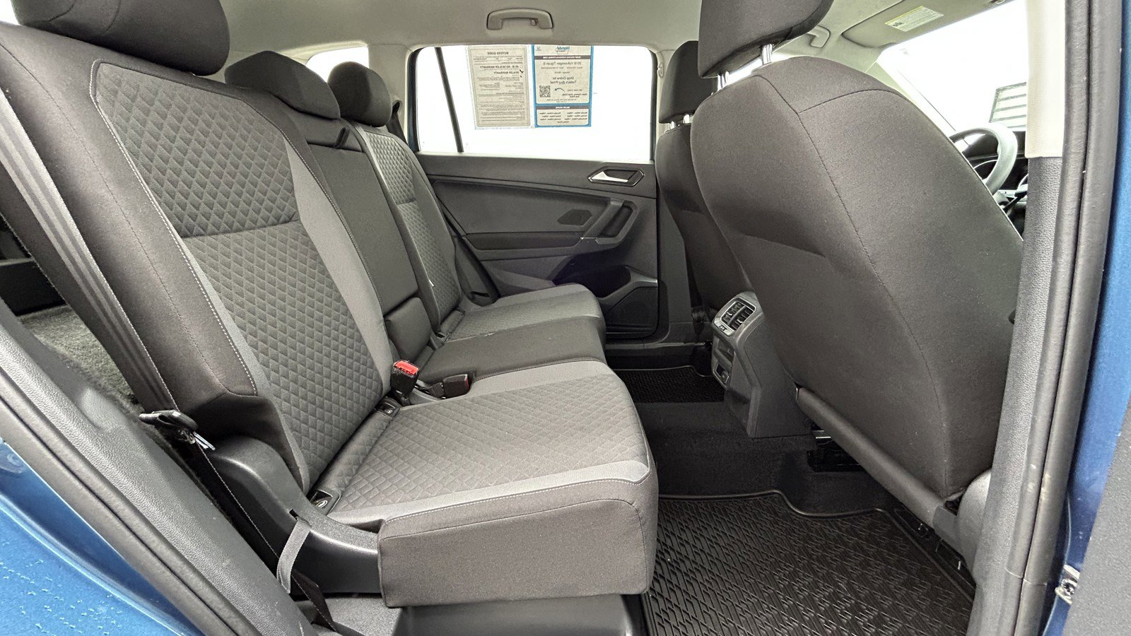 Used 2018 Volkswagen Tiguan S image 17