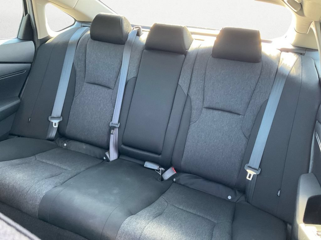 Used 2025 Honda Accord SE image 10