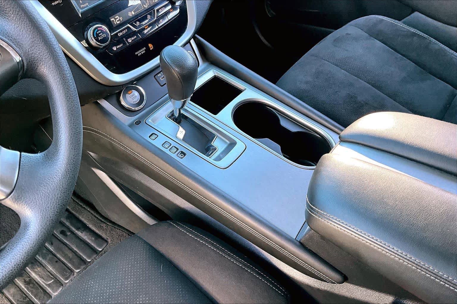 Used 2019 Nissan Murano S image 17