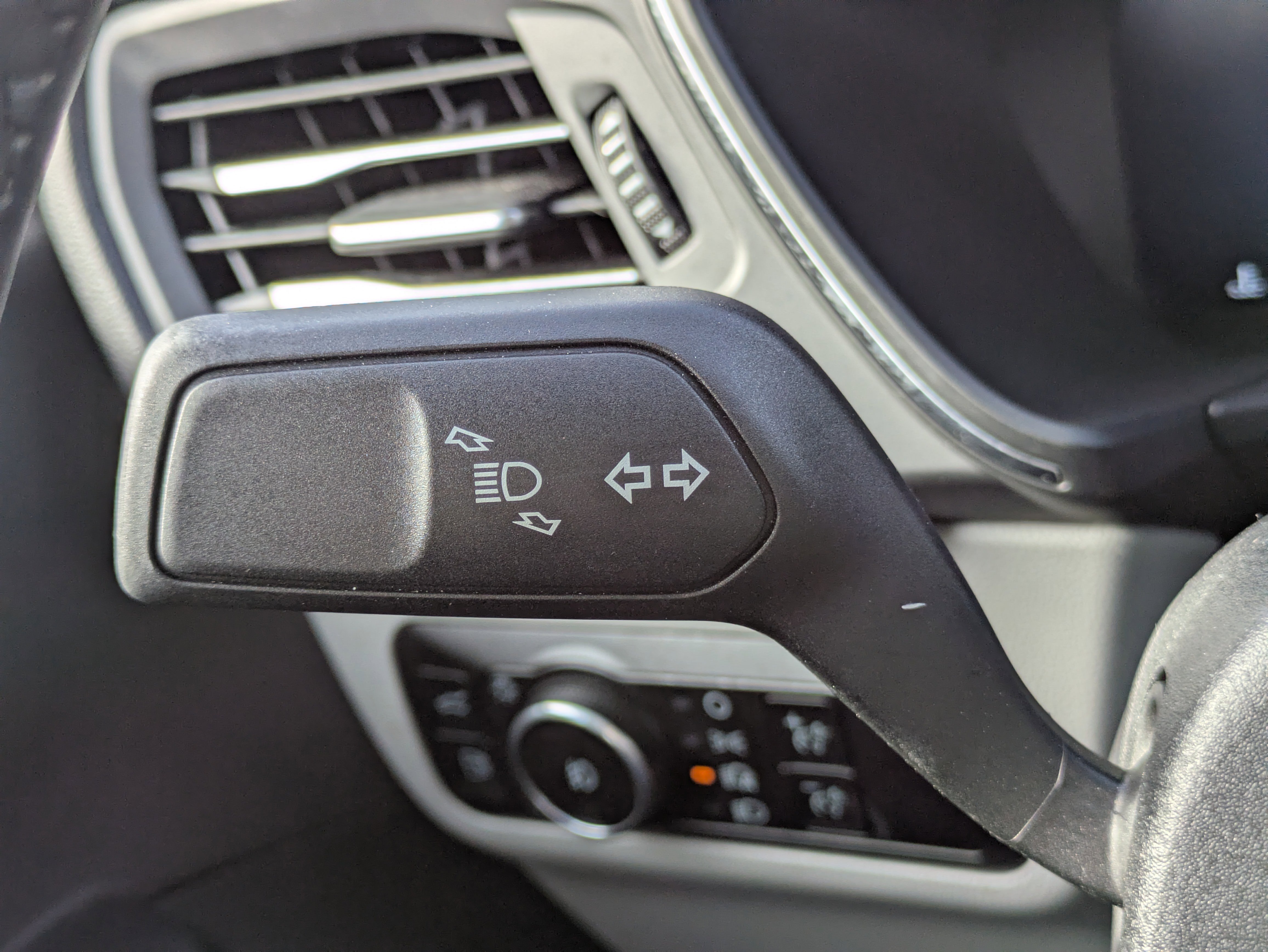 Used 2023 Ford Escape Platinum image 27