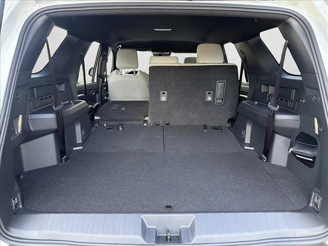 New 2026 Toyota 4Runner SR5 AWD/4WD image 23
