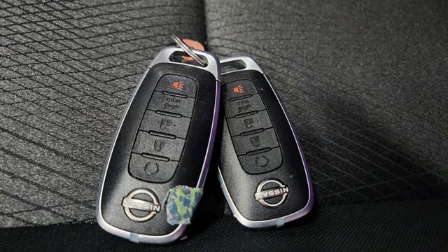 Used 2024 Nissan Rogue SV image 14