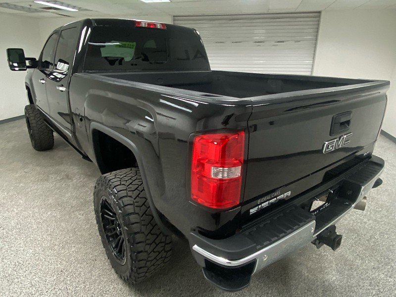Used 2019 GMC Sierra 2500 SLT w/ Driver Alert Package image 7