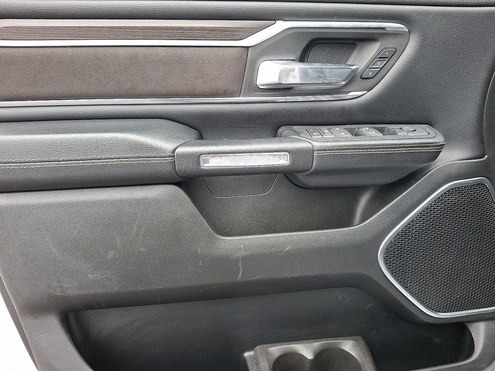 Certified 2025 RAM 1500 Laramie image 13