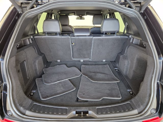 Used 2019 Land Rover Discovery Sport HSE AWD/4WD image 14