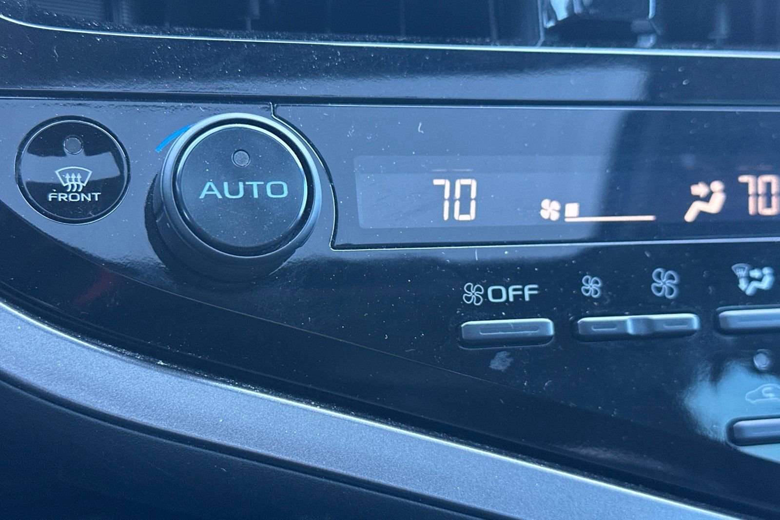 New 2023 Toyota Camry SE w/ Audio Upgrade Package image 29