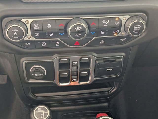 Certified 2022 Jeep Wrangler Unlimited Sahara w/ Cold Weather Group AWD/4WD image 21