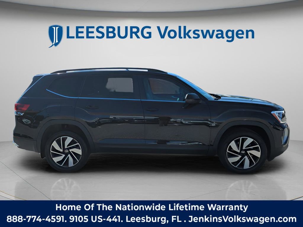 New 2026 Volkswagen Atlas SE FWD image 3