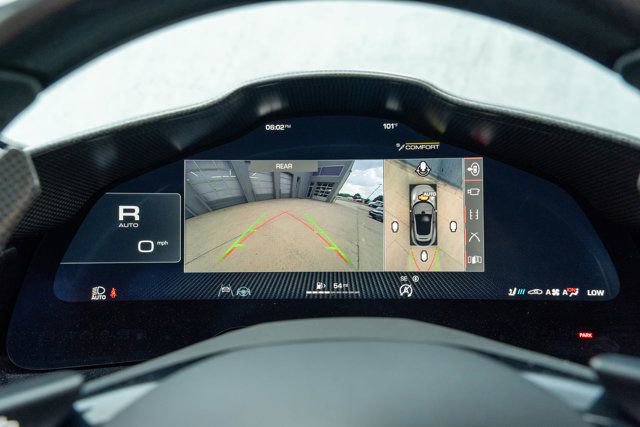 Used 2023 Ferrari Purosangue image 39