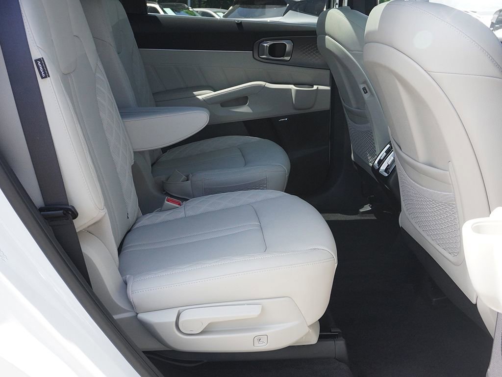 Used 2025 Kia Sorento SX Prestige AWD/4WD image 37