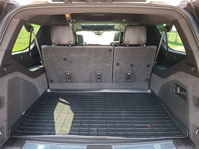 Used 2021 Cadillac Escalade ESV Premium Luxury w/ Driver Assist Tech Package AWD/4WD image 33
