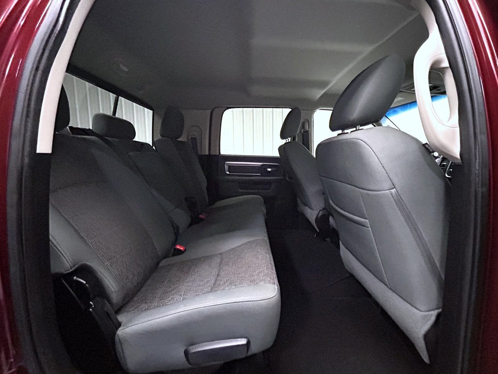 Used 2016 RAM 2500 SLT w/ Cold Weather Group AWD/4WD image 18