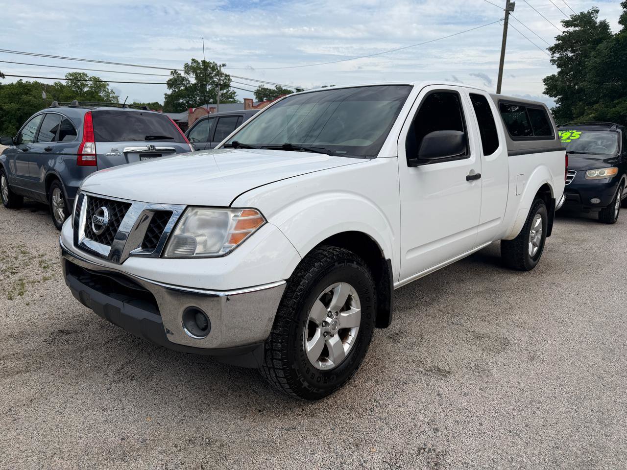 Used 2010 Nissan Frontier SE w/ SE Value Truck Pkg AWD/4WD image 1