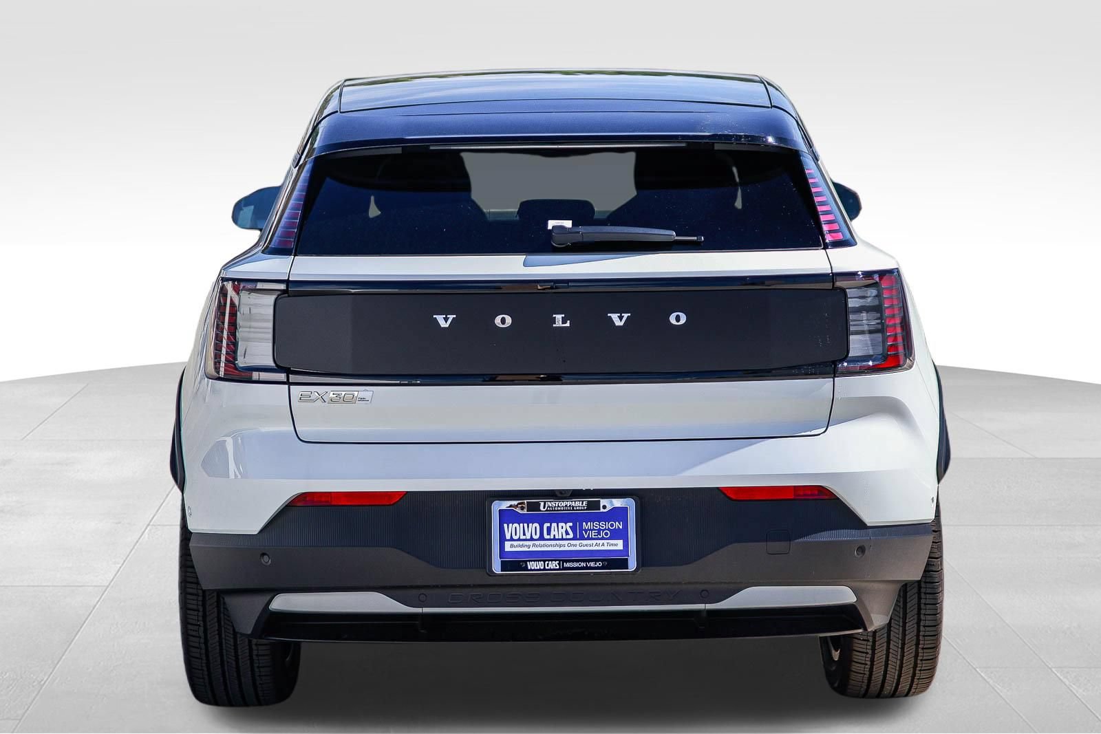 New 2026 Volvo EX30 Cross Country Ultra w/ Protection Package Premier AWD/4WD image 5