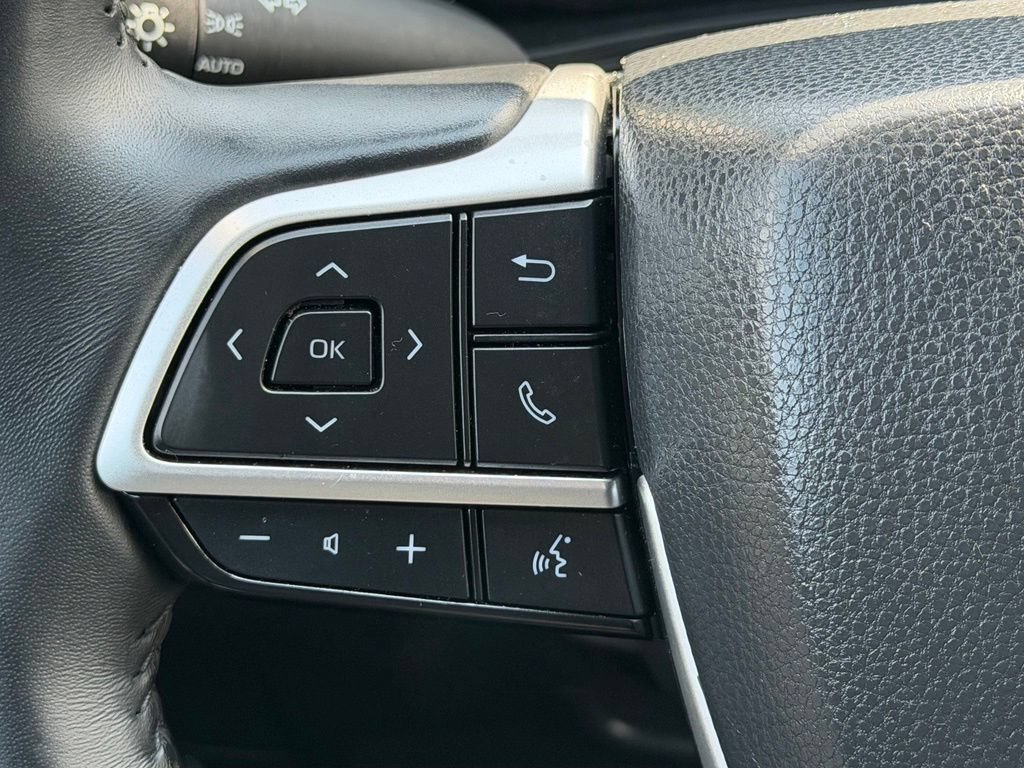 Used 2025 Toyota Grand Highlander AWD image 13