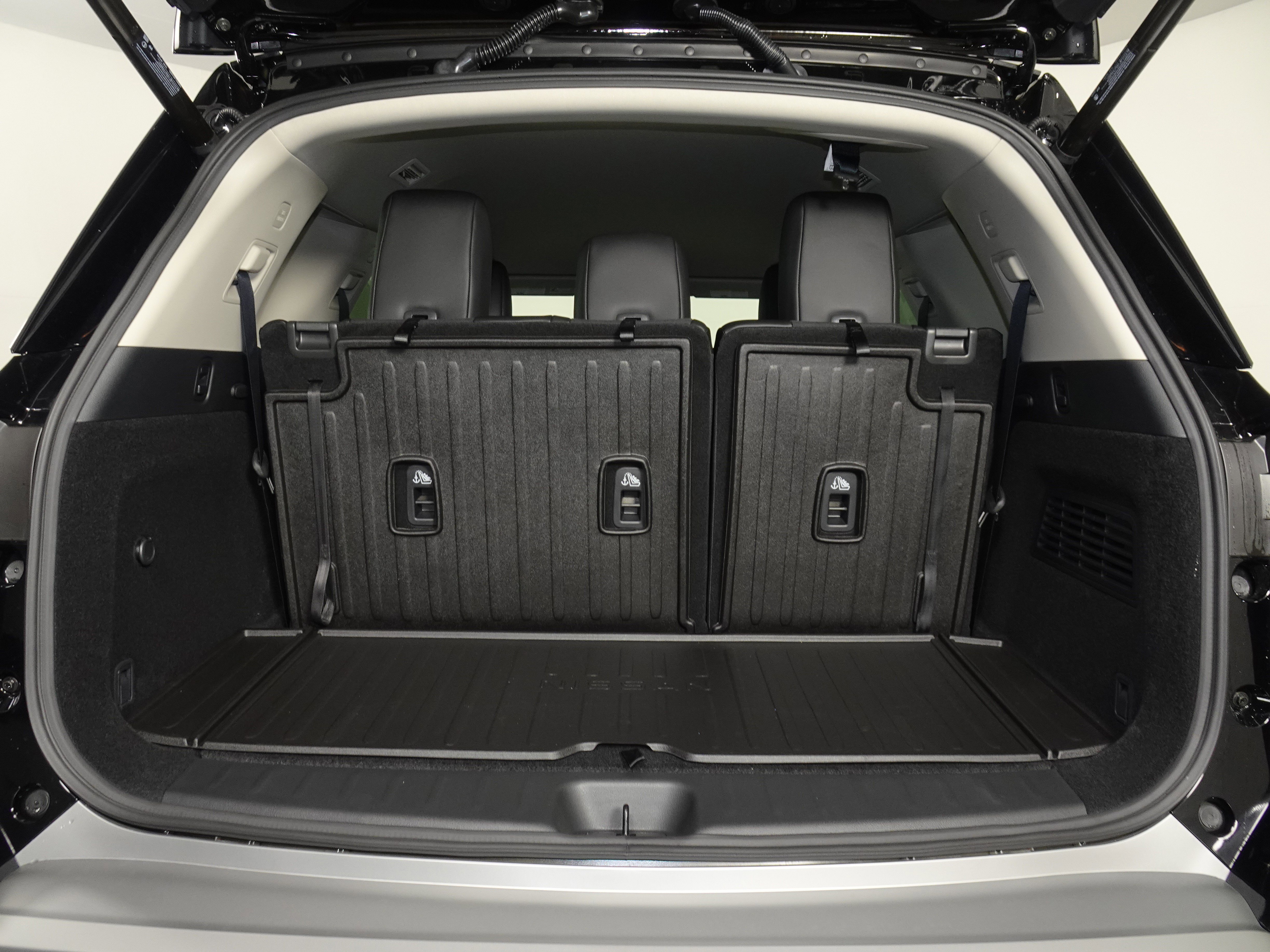 New 2025 Nissan Pathfinder SL w/ Cargo Package image 14