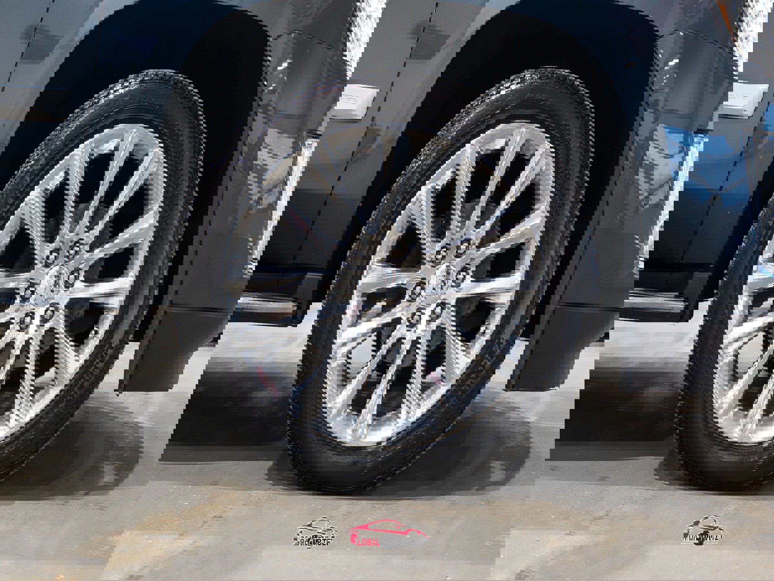 Used 2020 Cadillac Escalade Luxury AWD/4WD image 9