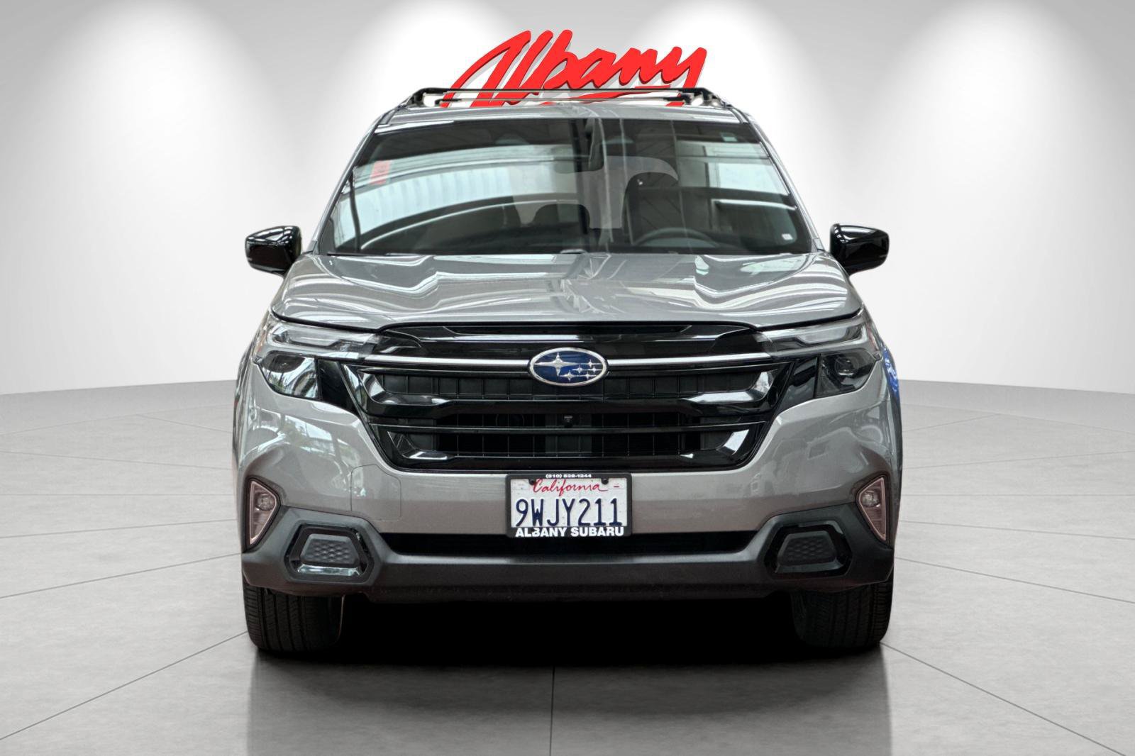 Used 2025 Subaru Forester Touring w/ Popular Package - Touring AWD/4WD image 10