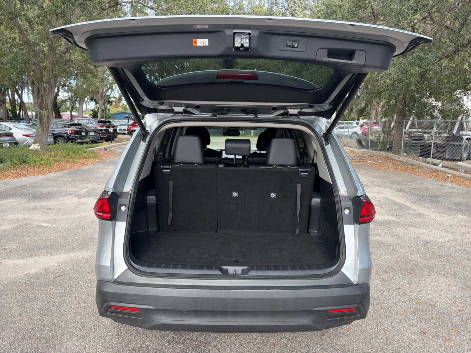 Used 2025 Toyota Grand Highlander FWD image 25