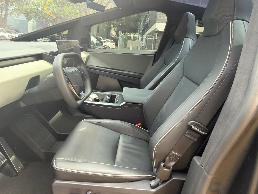 Used 2025 Tesla Cybertruck AWD Crew Cab image 13